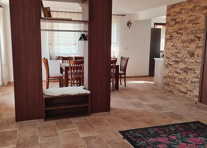 Eco St Ignatius еко лодж игнажден *