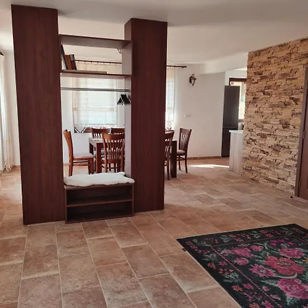 Eco St Ignatius еко лодж игнажден *