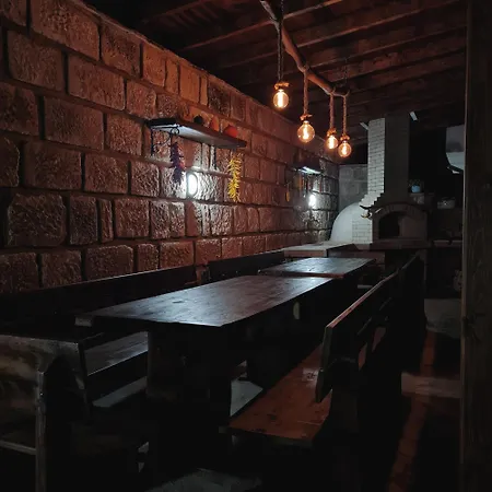 Eco St Ignatius еко лодж игнажден *