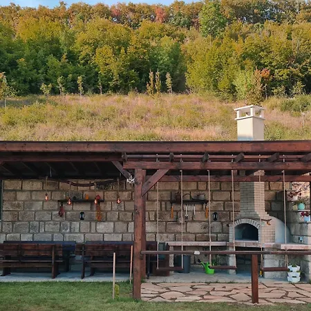 Eco St Ignatius еко лодж игнажден