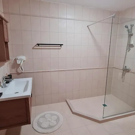 Villa Eco St Ignatius еко лодж игнажден