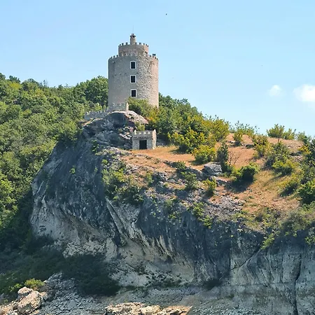 Eco St Ignatius еко лодж игнажден * Debelets (Varna)